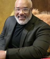 Book an Appointment with Dr. Stephen Thompson at NWHSU DeRusha Clinic