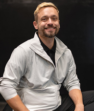 Book an Appointment with Krzysztof Pakula for Physiotherapy